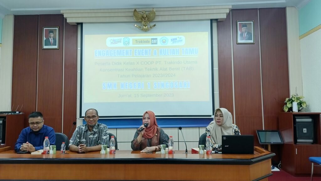 ENGAGEMENT EVENT DAN KULIAH TAMU PT. TRAKINDO UTAMA DI KELAS X COOP TAHUN 2023